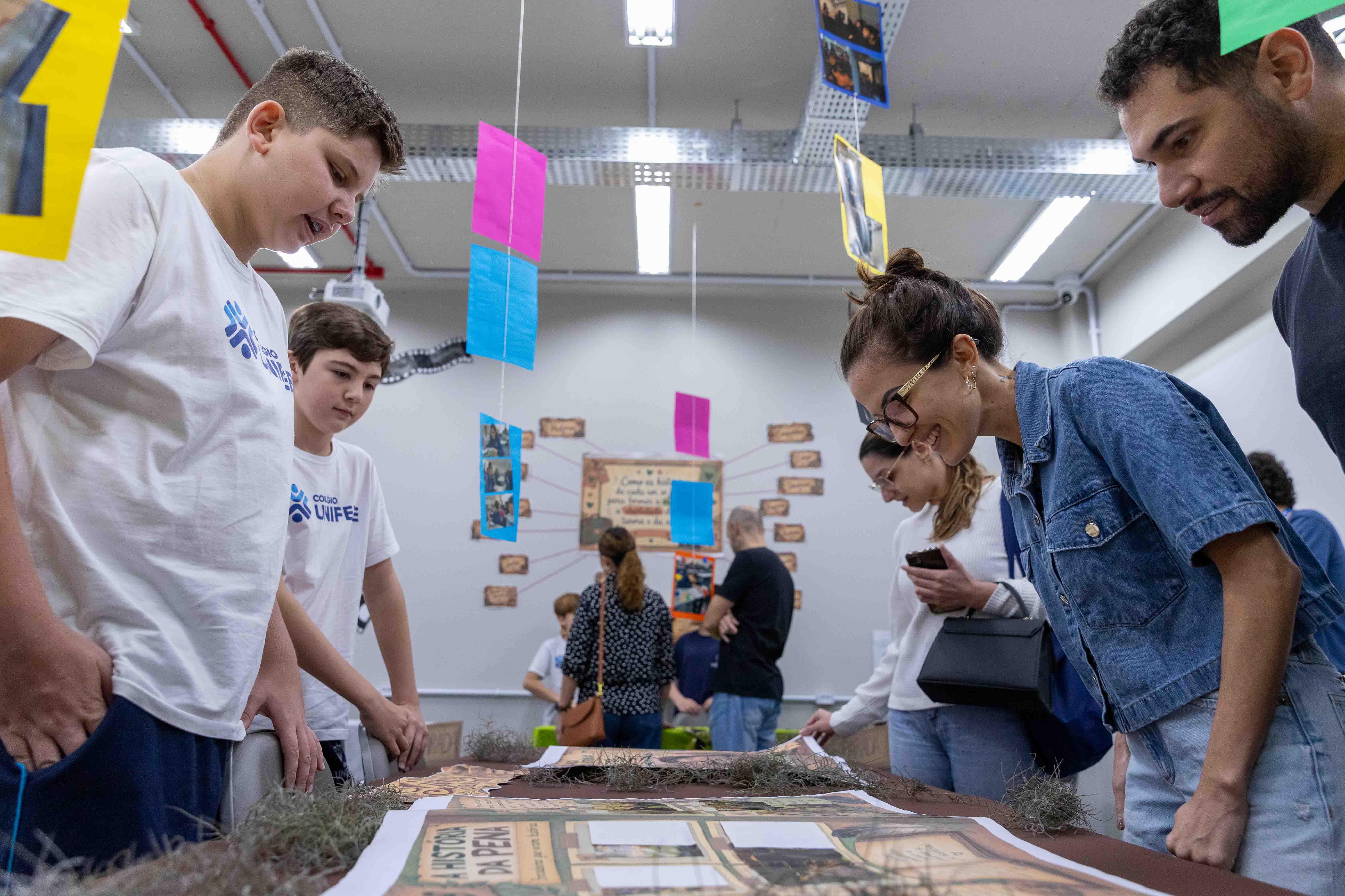 Colégio UNIFEBE recebe comunidade escolar para Feira Tecendo Conhecimento