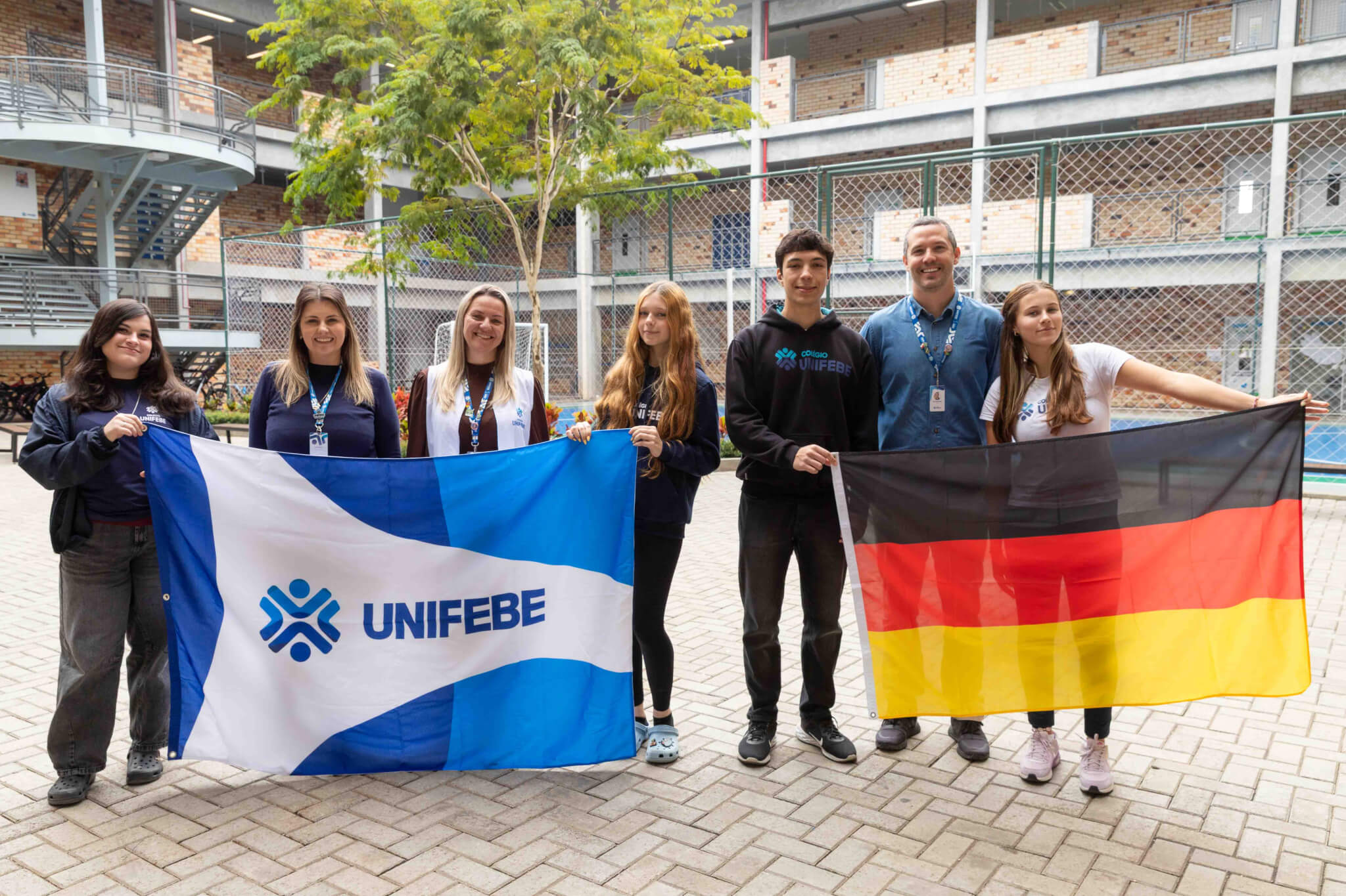 Estudantes do Colégio UNIFEBE embarcam para intercâmbio cultural na Alemanha, em julho