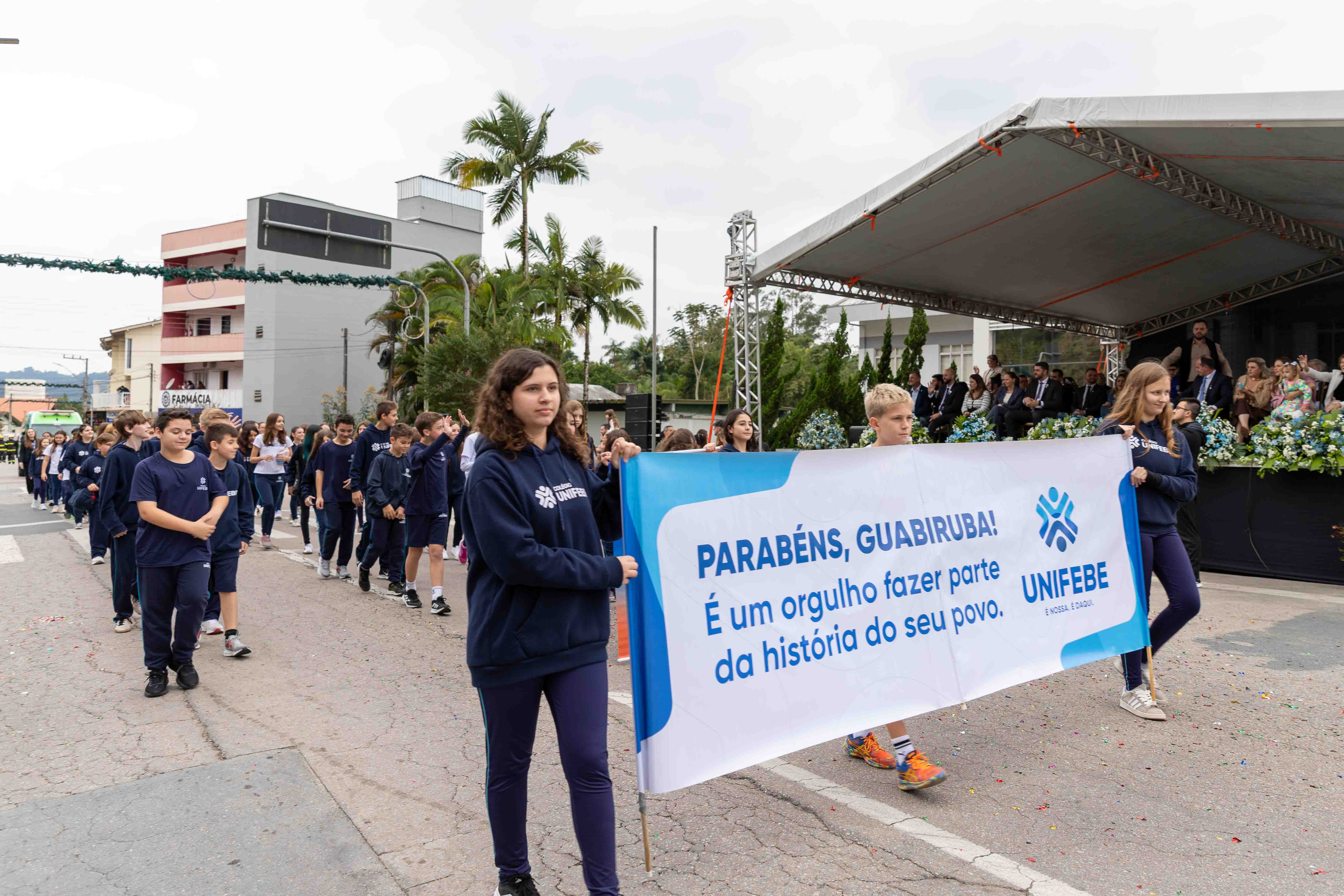 Desfile cívico Guabiruba – 2026