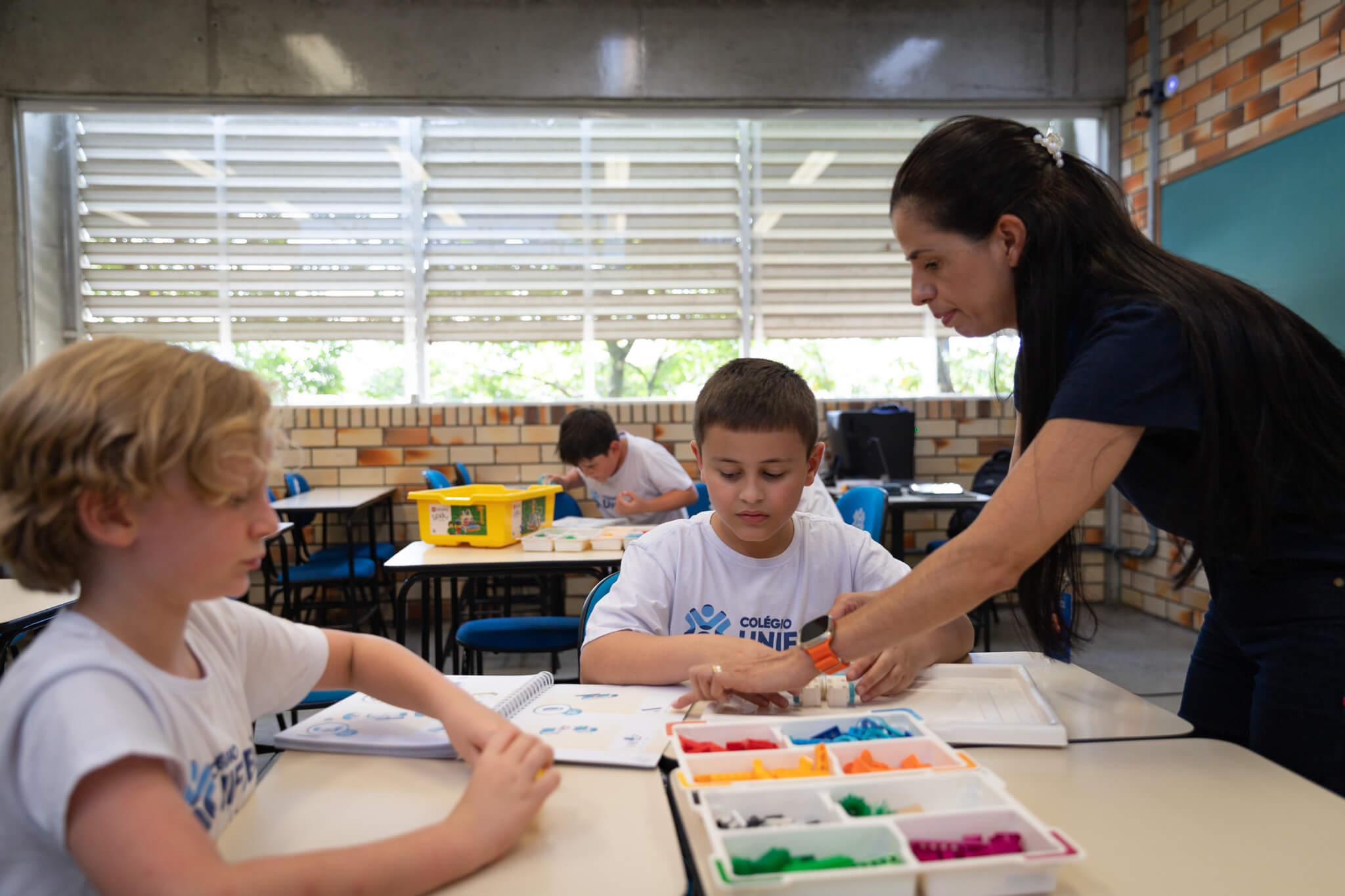 Colégio UNIFEBE e Robomind anunciam parceria para aulas de robótica educacional